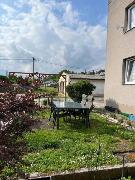Monstera Ii Apartment Kolin
